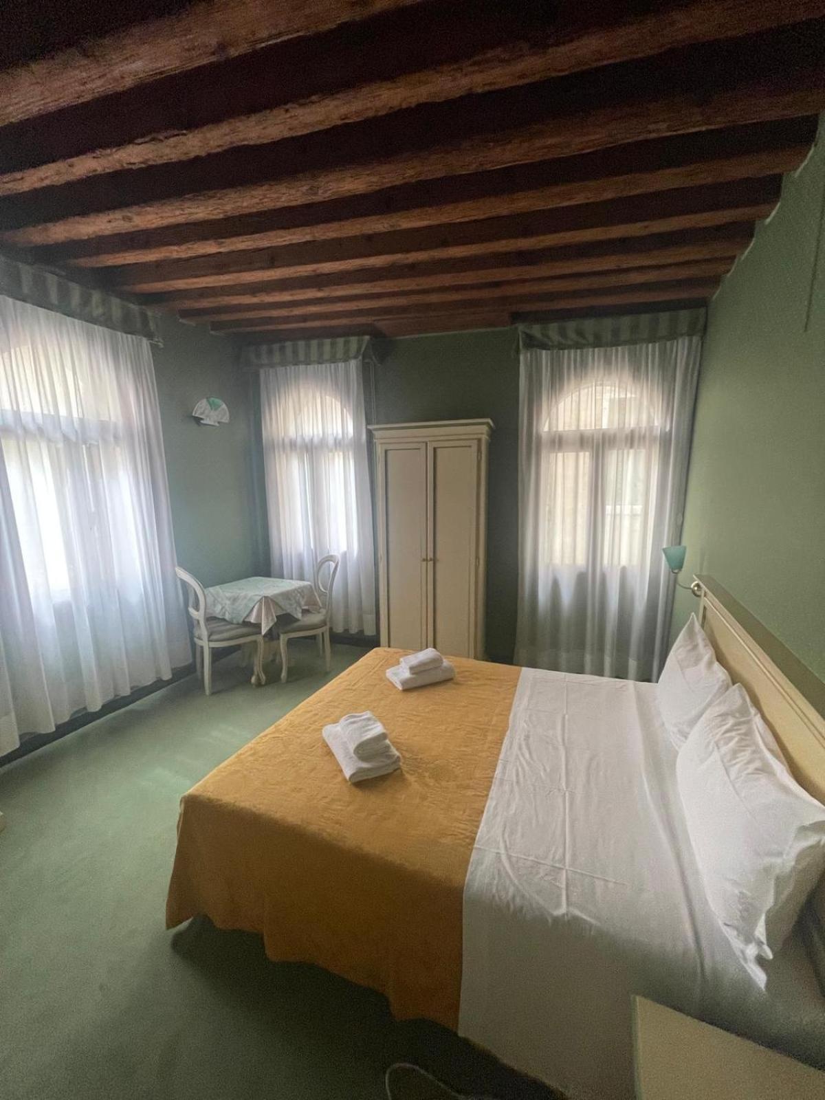 Locanda Ruga Rialto Venesia Bagian luar foto